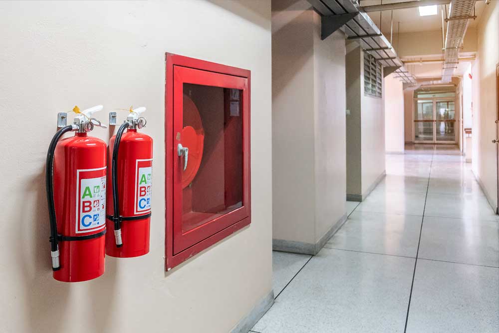 diferències entre protecció activa contra incendis i protecció passiva 